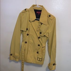 Yellow jacket